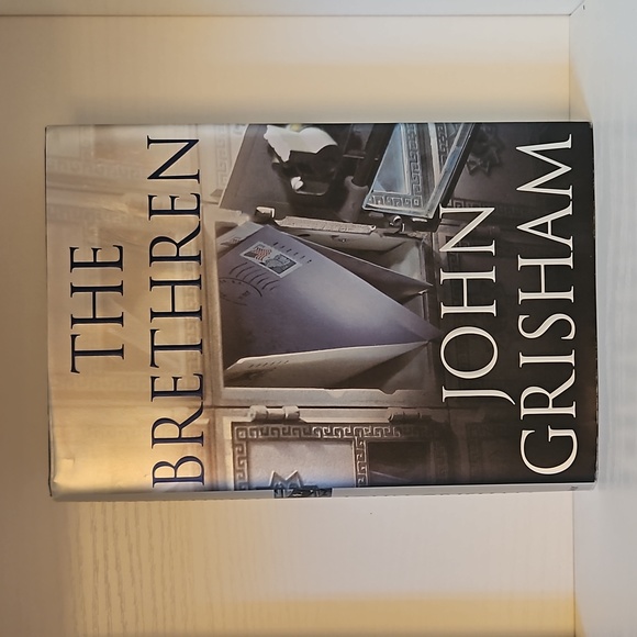 John Grisham Book Bundle - Picture 2 of 4